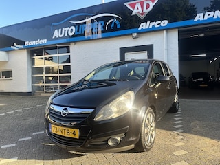 Opel Corsa 1.4-16V '111' Edition /Nieuwe apk bij aflevering/Airco/Lm velgen/All season banden.