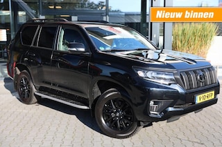 Toyota Land Cruiser 2.8 D-4D 5DRS BLACK EDITION A/T VAN