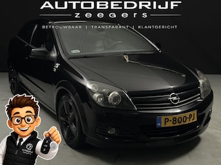 Opel Astra GTC 1.6 Enjoy Limited Schwarz *Heatseat*