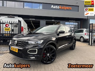Volkswagen T-Roc 1.5 TSI Sport Business R , black edition