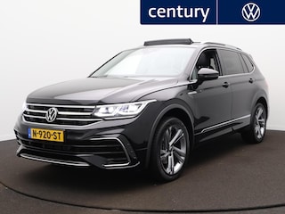 Volkswagen Tiguan 1.5 TSI R-Line Business+ 7p. | Panodak | Camera | Zwenkbare trekhaak | Stoelverwarming |