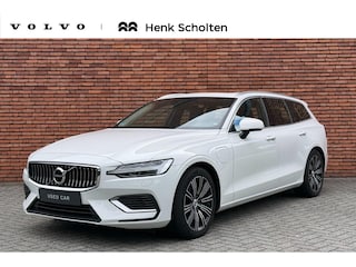 Volvo V60 T8 Twin Engine AWD Inscription | Trekhaak | Panoramadak | Adaptieve Bochtverlichting | BLIS Dodehoekdetectie | Apple Carplay/ Android Auto | Parkeercamera | Verwarmbare Voorstoelen | Navigatie