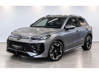 Volkswagen T-Roc 1.5 eTSI R-Line WORD VERWACHT! | TREKHAAK | MATRIX | SFEERLICHT | STOELVERW!