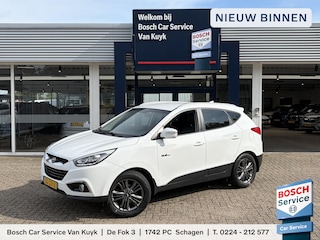 Hyundai ix35 1.6i GDI Go! / NL-Auto / Trekhaak / Half-Leder / Stoelverwarming Voor+Achter / Cruise-Control / Climate-Control / Radio-Bluetooth / Navi / Privacy-Glass / Elektr.-Pakket / PDC-Achter met Camera / LMV 17'' / All-Season / ENZ.