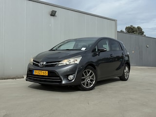 Toyota Corolla Verso 1.8 VVT-i Business 7persoons | Automaat | Trekhaak | Dealer onderhouden