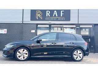 Volkswagen Golf 1.5 eTSI R-Line Edition,Schakel 6BAK,Carplay,Stoelverw,Assist,Sfeerverlichtimg