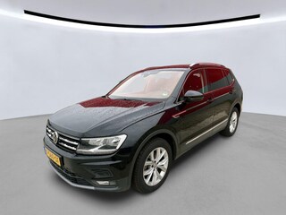 Volkswagen Tiguan 1.5 TSI 150pk Comfortline Business 7p. DSG / Navigatie / Panoramadak / Trekhaak 276