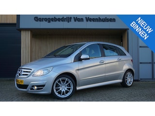Mercedes-Benz B-klasse 160 95pk Automaat Business Class Airco Cruise Control Trekhaak 17inch LM *NL auto*
