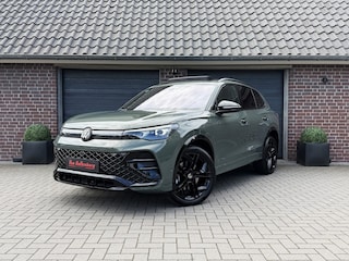 Volkswagen Tiguan 1.5 E HYBRID R-LINE PANO TREKHAAK HK BLACK STYLE