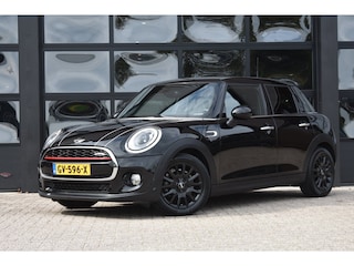 Mini Cooper 5-Deurs 1.5 Business '15 LED Navi Clima Cruise Inruil mogelijk