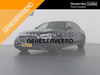 Mercedes-Benz E-klasse 300 e Sport Edition | AMG | Burmester | Trekhaak | Hyperscreen | Night | Multispaaks lichtmetalen velgen | Memory | Digital Light | Verlichte grill |
