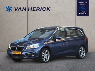 BMW 2-serie Tourer 218i Sport 7p. | Panoramadak | Trekhaak | Leder | PDC