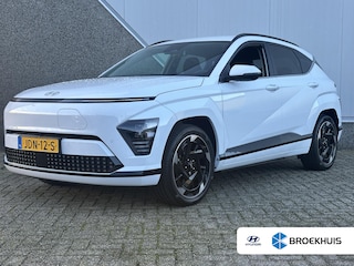 Hyundai Kona Comfort Smart 48.4 kWh / Navigatie / Blind-Spot Collision-Avoidance Assist / Adaptieve Cruise Control / 19 inch N-Velgen