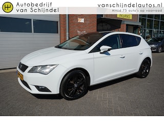 Seat Leon 1.2 TSI 105PK STYLE 5 DEURS NIEUW MODEL RECENT NIEUWE DISTRIBUTIERIEM ECC AIRCO CRUISECONTROL TREKHAAK 16INCH LMV 4X ALL SEASON BANDEN BLUETOOTH 4X ELECTR.RAMEN/SPIEGELS