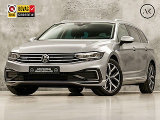 Volkswagen Passat Variant 1.4 TSI PHEV GTE 218Pk Automaat (APPLE CARPLAY, SOH 88,9%, GROOT NAVI, CAMERA, TREKHAAK, KEYLESS, SPORTSTOELEN, STOELVERWARMING, GETINT GLAS, NIEUWSTAAT)