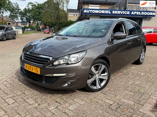 Peugeot 308 SW 1.2 PureTech Blue Lease Executive * NAP*CRUISE*A. CAMERA*DVD ACHTER*PANO*CLIMA*TREKHAAK *
