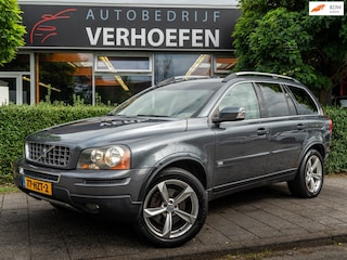 Volvo XC90 4.4 V8 Momentum 7PERS - AUTOMAAT - PARKEER CAMERA - TREKHAAK - LEDER - YOUNGTIMER !