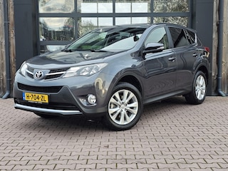Toyota RAV4 2.0 Executive Business 4WD | Xenon | Trekhaak | Elek. achterklep | Camera | PDC | Navi |