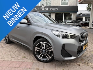 BMW X1 sDrive18i Frozen Grey M-Sport Pano Leer HUD Har/Ka