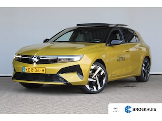 Opel Astra Electric 58 kWh Ultimate | SOH 98% | Warmtepomp | Schuif-kanteldak | Matrix LED | Suede bekleding |