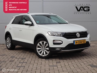 Volkswagen T-Roc 1.5 TSI Style Trekhaak CarPlay Lane ACC Clima