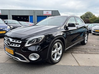 Mercedes-Benz GLA 180 Business Solution AMG