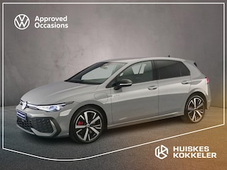 Volkswagen Golf 1.5 eHybrid GTE 272pk DSG Automaat, Adaptive cruise control, Stoelverwarming, Stuurverwarming, Head up display, 360 camera, Parkeersensoren, Dodehoeksensoren, Navigatie, App-connect, Matrix LED koplampen