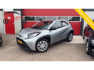 Toyota Aygo 1.0 VVT-i MT Play CAMERA / CARPLAY / ACC / AIRCO / BLUETOOTH / ELEK RAMEN / NL-AUTO