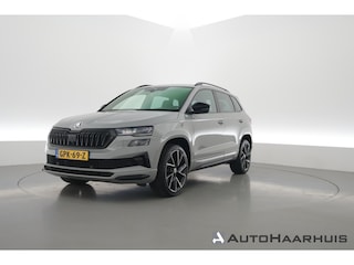 Skoda Karoq 1.5 TSI ACT Sportline | Leder | Elek. Trekhaak | Standkachel | 19'' | Camera | 4x Stoel- Stuurverw. | Apple CarPlay | Digi. Cockpit