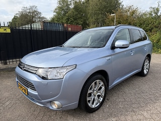 Mitsubishi Outlander 2.0 PHEV instyle Leer/Cam/Navi/Cruise/Rockford