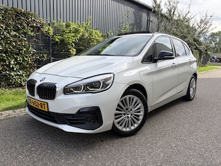 BMW 2-serie Tourer 225xe iPerformance High Executive / AUTOMAAT / PANORAMADAK / HARMAN KARDON / LEER / 85dkm!