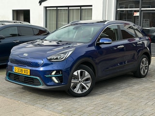 Kia Niro E-Niro ExecutiveLine 64 kWh, NL-auto, SOH 100%, Stoelventilatie/verwarming, Schuif/kanteldak