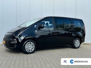 Hyundai Staria Dubbel Cabine UNIEK! | Dubbele Cabine | Trekhaak 1500 KG Trekgewicht | Navigatie | Airco Automatisch | +