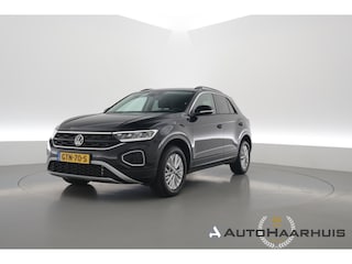 Volkswagen T-Roc 1.5 TSI 150pk DSG | Afn. Trekhaak | Navi | Apple CarPlay | PDC V+A | Stoelverw. | LED | Adapt. Cruise