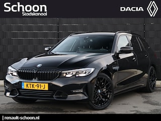 BMW 3-serie Touring 330e PHEV | Elek. Trekhaak | Camera | Stoelverwarming | LED | Navigatie