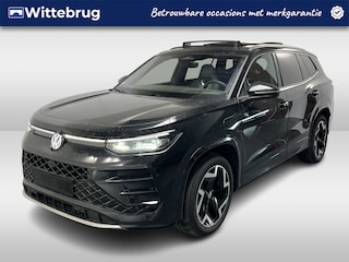 Volkswagen Tayron 1.5 eHybrid R-Line / GARANTIE TM 12-2030/ AUTOMAAT/ PANO/ TREKHAAK/ ACC/ APP-CONNECT/ PARK.SENSOR. + 360 CAMERA/ STUUR+STOELVERWARM./ MASSAGE/ HEAD-UP/ DODEHOEK/ KEYLESS/ NAVI/ CLIMA/ DAB/ LED