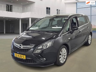 Opel Zafira Tourer 1.4 Cosmo 7p. NAVI PSENSOR CRUISE TREKHAAK 2 X SLEUTELS