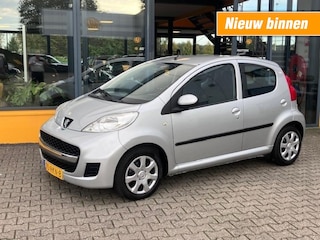 Peugeot 107 1.0-12V Accent 5 drs slechts 113.000 km!!