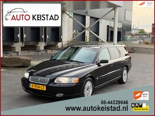 Volvo V70 2.5T Momentum AUTOMAAT LEDER/XENON/MEMORY! YOUNGTIMER!
