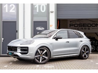 Porsche Cayenne 3.0 E-Hybrid BTW | PANO | HUD | BURMESTER | SPORTCHRONO | SPORTUITLAAT | KEYLESS | STOELVENTILATIE | SOFTCLOSE