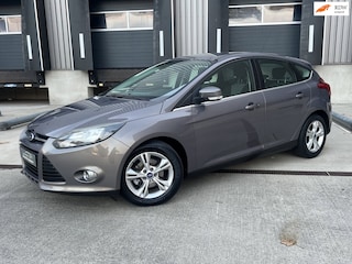 Ford Focus 1.0 EcoBoost Titanium, Champions league, Airco, Nieuwe distributie riem