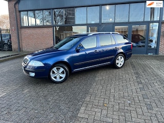 Skoda Octavia Combi 1.8 TSI Elegance Attractive Business, Navi, Klima