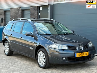 Renault Mégane Grand Tour 1.6-16V Privilège NW APK PANO PDC