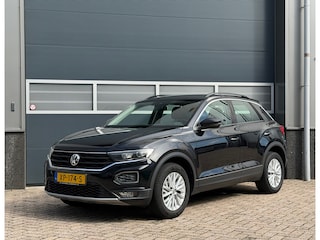 Volkswagen T-Roc 1.0 TSI Style bj.2018 Navi|Trekh|Pdc.