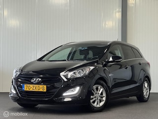 Hyundai i30 Wagon 1.6 GDI i-Vision [ NAP trekhaak cruise LM ]