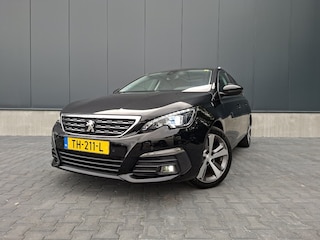 Peugeot 308 SW 1.2 Distibutieriem vervangen | Trekhaak | Carplay | Lederen bekleding | All seasonbanden