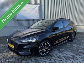 Ford Focus Wagon 1.0 EcoBoost ST Line Automaat 2019 / Camera / Stoelverwarming / Carplay / 18inc / 2e eigenaar NAP