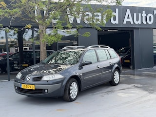 Renault Mégane Grand Tour 2.0-16V Tech Line/ airco/ trekhaak/ NAP/ Goed onderhouden Nieuwe APK. 6 maanden garantie