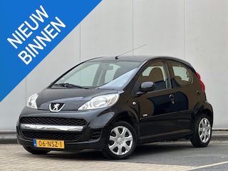 Peugeot 107 1.0-12V Millesim 200 5 Deurs l NL Auto l Historie l