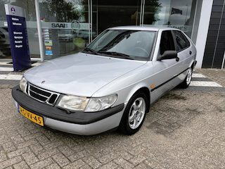 Saab 900 5-deurs 2.0i 900